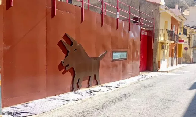 Nuevos chiqueros de obra en los corrales de la Plaza de Toros de Blanca